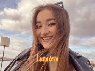 Lunaxeva