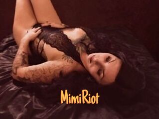 Mimi_Riot