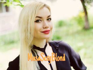 MusaSexyBlond