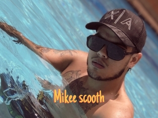 Mikee_scooth