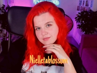 Nielletablossom